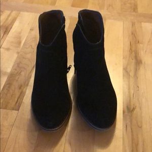 Lucky Brand black bootie size 8